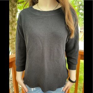 Uniqlo Waffle Crew Neck Shirt, Black Size M